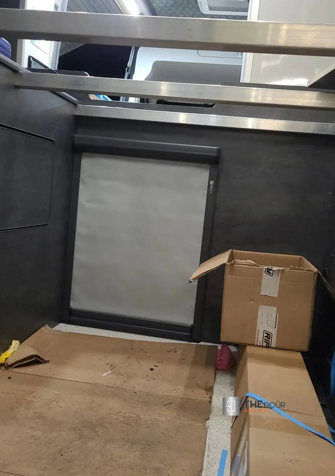 ROLdoûr Bespoke - VANZ ADVENTURE Shower Cubicle Door & Under Bed Garage/Hatch Door Kit THEdoûr Bespoke