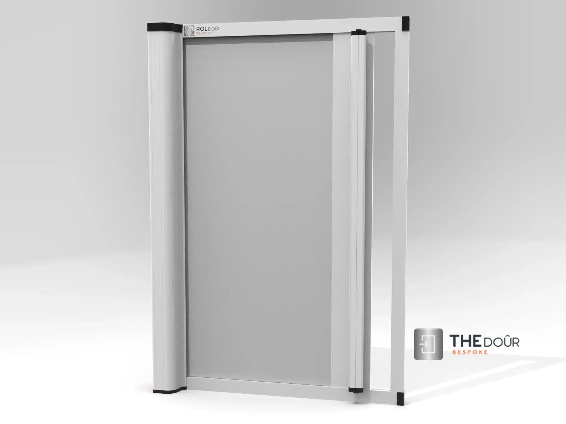 ROLdour – Maßanfertigung. Bestellen Sie jede Patronenlänge in mm bis max. 2000 mm x jede Schienenlänge in mm bis max. 1000 mm (Gesamtgröße bis zu den Außenkanten des Rahmens). THEdoûr Bespoke