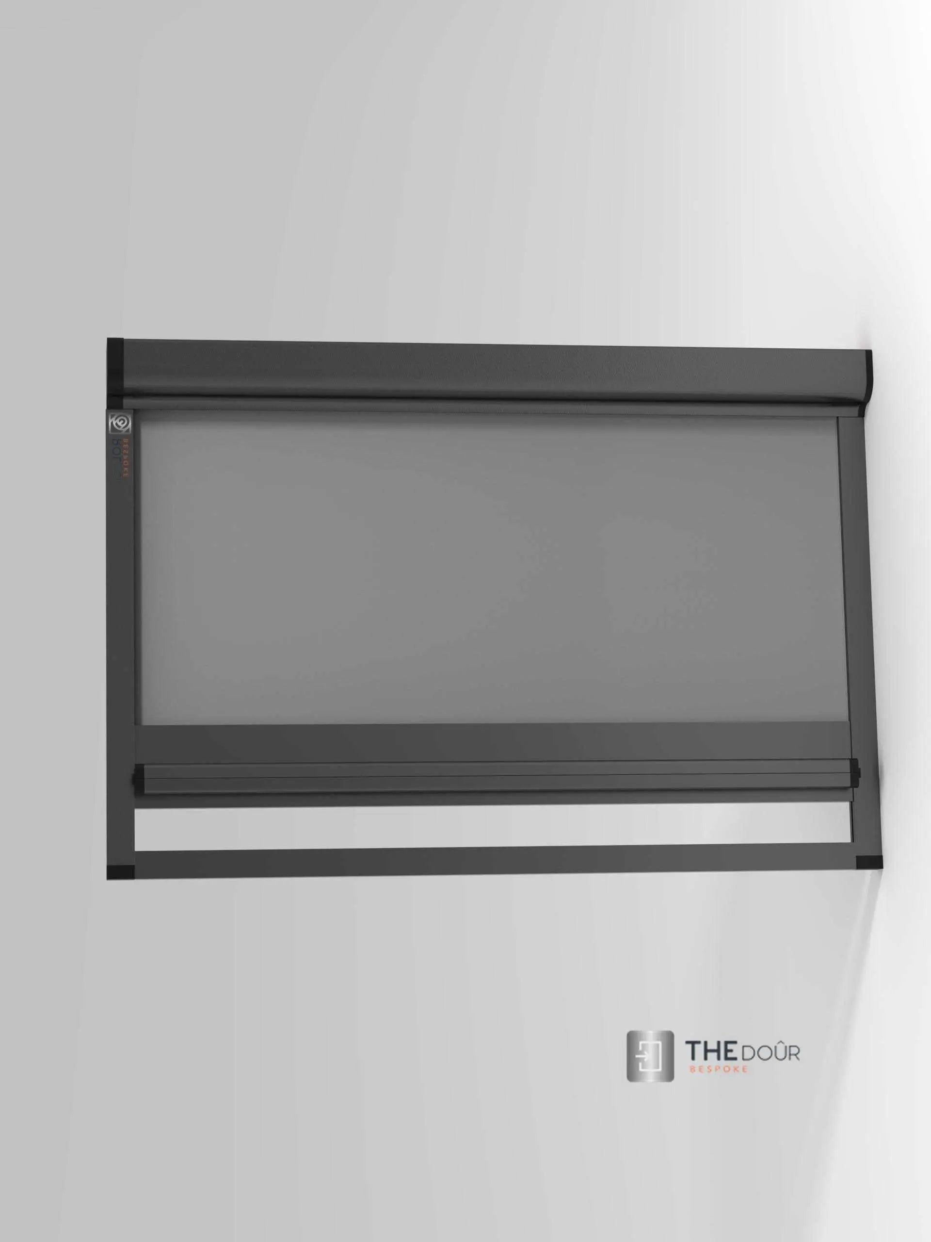 ROLdour – Maßanfertigung. Bestellen Sie jede Patronenlänge in mm bis max. 2000 mm x jede Schienenlänge in mm bis max. 1000 mm (Gesamtgröße bis zu den Außenkanten des Rahmens). THEdoûr Bespoke