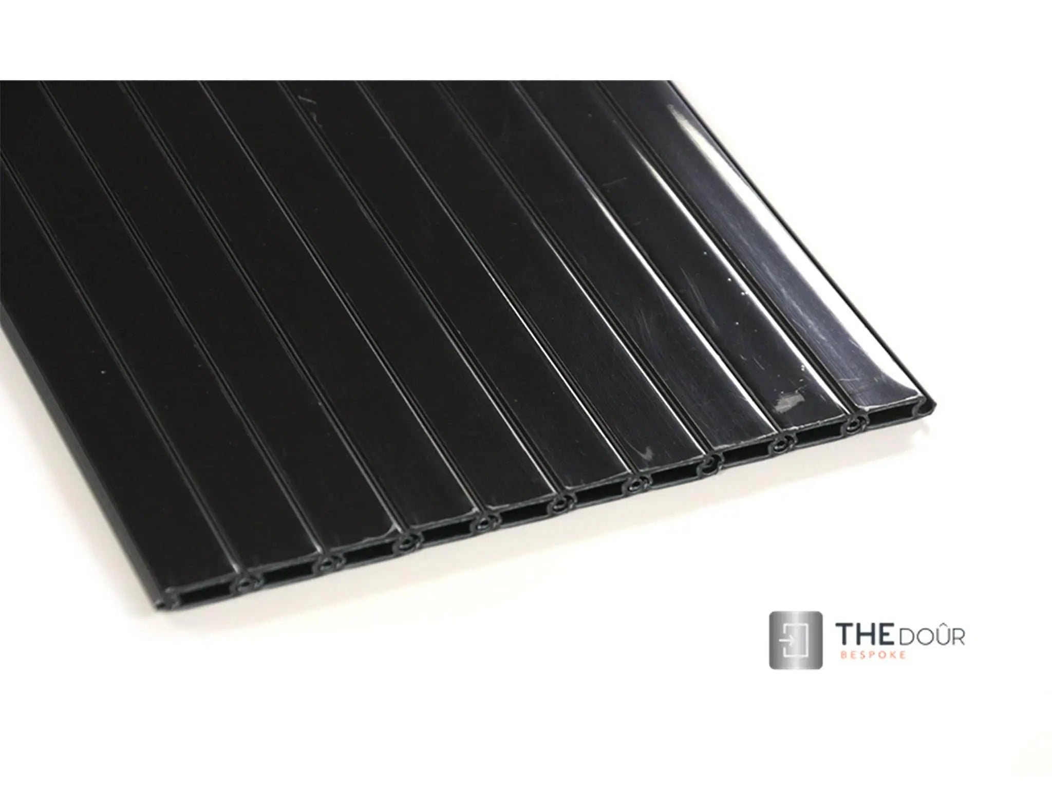Tambour Door 1 x 1000mm x 20mm x 8mm Slat – High Gloss Black or Silver - TAMdoûr Universal THEdoûr Bespoke