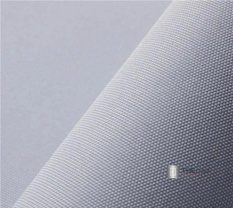 ROLdour – Maßanfertigung. Bestellen Sie jede Patronenlänge in mm bis max. 2000 mm x jede Schienenlänge in mm bis max. 1000 mm (Gesamtgröße bis zu den Außenkanten des Rahmens). THEdoûr Bespoke