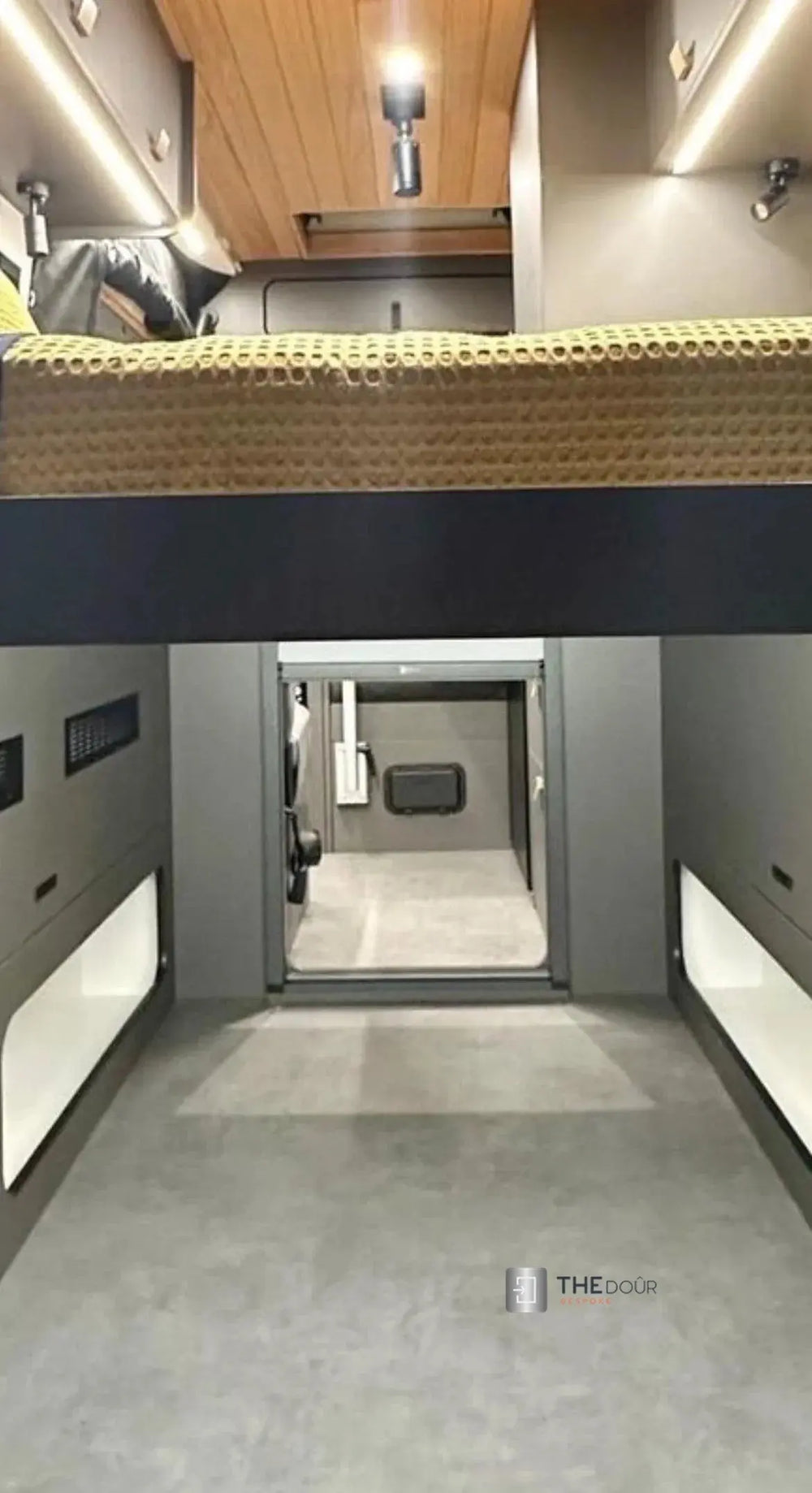 ROLdoûr Retractable Vertical Storage Door