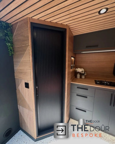 TAMdoûr Tambour Türkit Schnitt 1850mm x 700mm mit Flexschiene für geraden Schiebebetrieb mit 90-Grad-Wendung oder gebogenem Abschluss THEdoûr Maßanfertigung